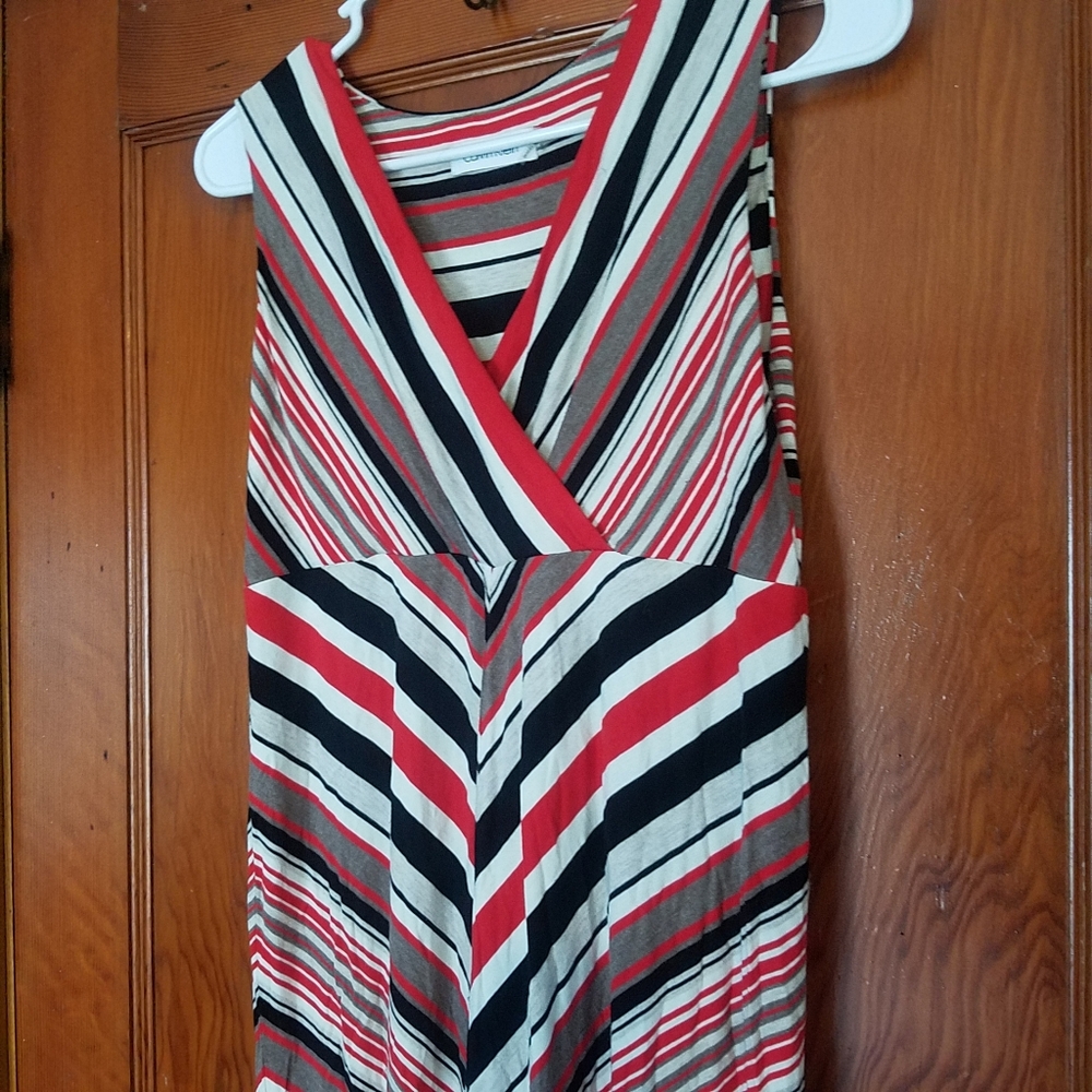calvin klein maxi dress size 4 red, white, black..